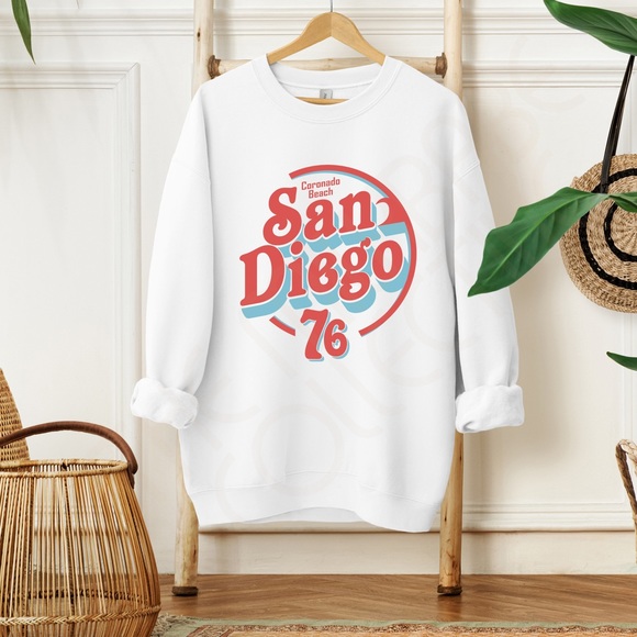 Retro San Diego Graphic Crewneck Sweatshirt - Picture 3 of 10